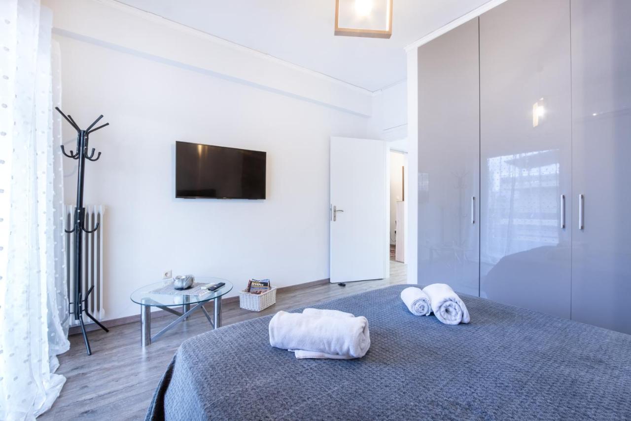 Apartment With Parking Near Medical Center 아테네 외부 사진