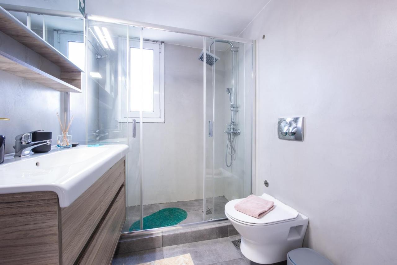 Apartment With Parking Near Medical Center 아테네 외부 사진